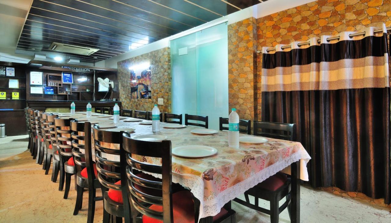 The Bonlon Inn-Near Blk Hospital دلهي المظهر الخارجي الصورة