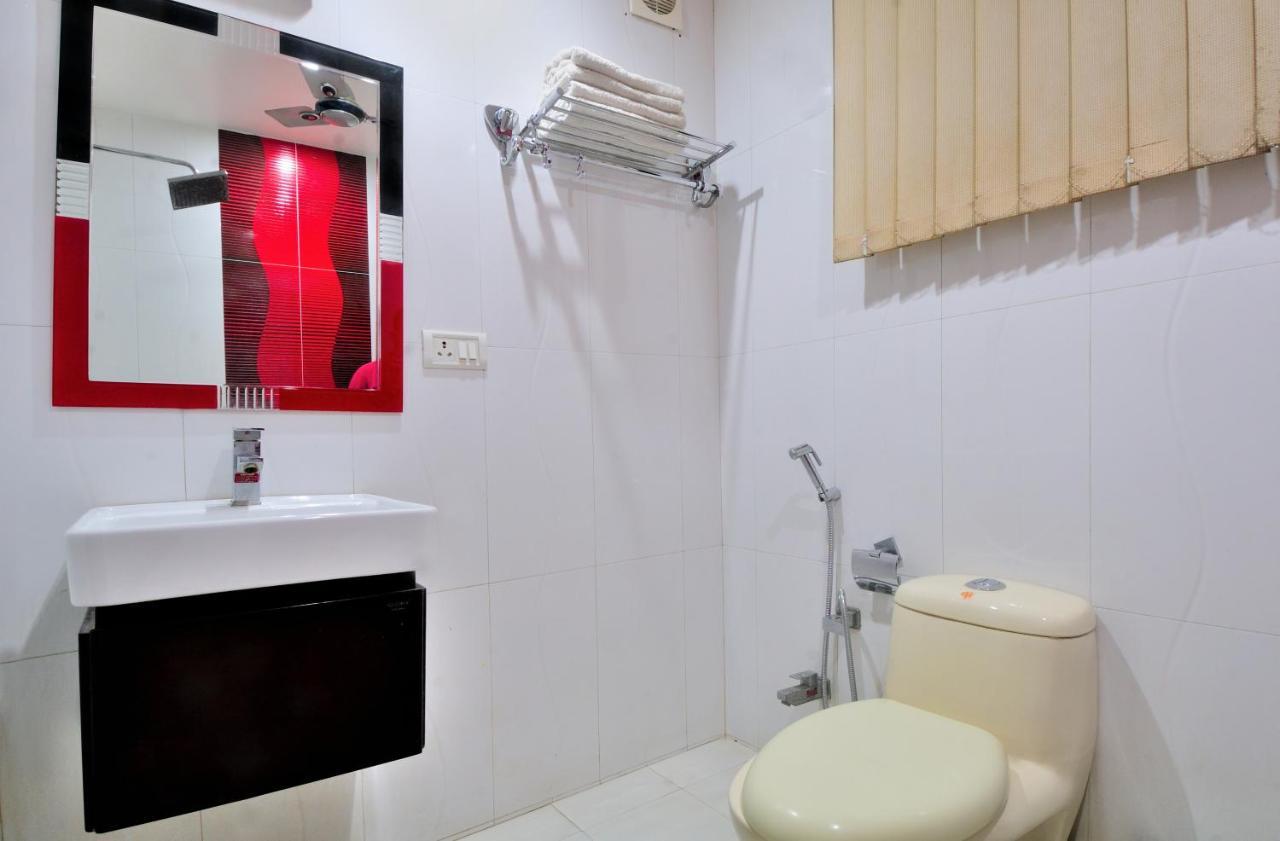The Bonlon Inn-Near Blk Hospital دلهي المظهر الخارجي الصورة