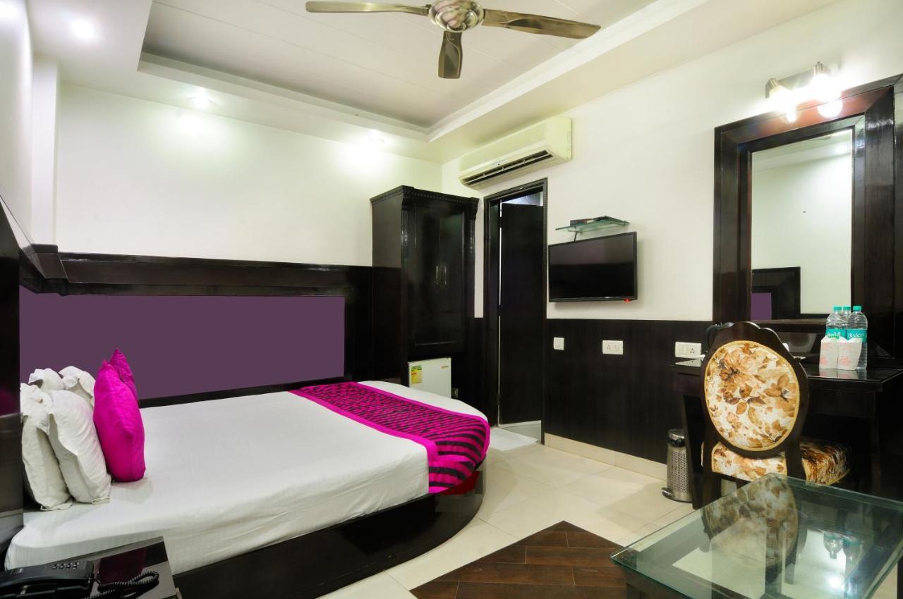 The Bonlon Inn-Near Blk Hospital دلهي المظهر الخارجي الصورة